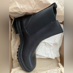 Madewell Chelsea boots